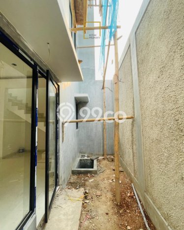 Ready to Use! Luxury House LT 87m2 Desain Modern di Kalibata Ready to Use! Luxury House LT 87m2 Desain Modern di Kalibata