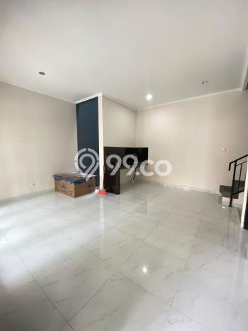 Rumah sewa siap pakai 3 Kamar Tidur di Pejaten, Jakarta Selatan Rumah sewa siap pakai 3 Kamar Tidur di Pejaten, Jakarta Selatan
