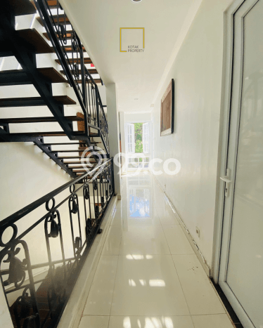 For Sale! Premium House LT 134m2 Desain Elegan di Pejaten For Sale! Premium House LT 134m2 Desain Elegan di Pejaten