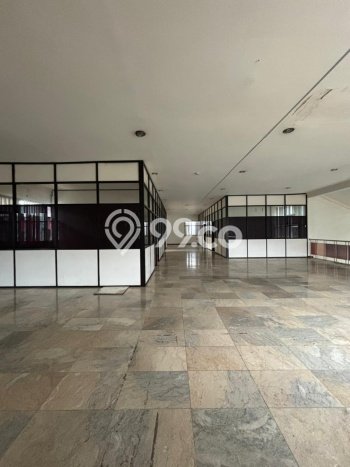 Kantor Disewa di Jakarta Selatan dengan LB 650m2 Area Komersial Ramai Kantor Disewa di Jakarta Selatan dengan LB 650m2 Area Komersial Ramai