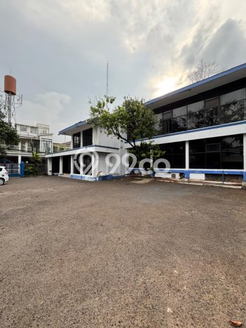 Kantor Disewa di Jakarta Selatan dengan LB 650m2 Area Komersial Ramai Kantor Disewa di Jakarta Selatan dengan LB 650m2 Area Komersial Ramai