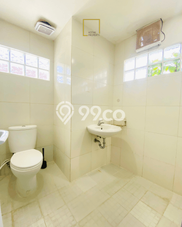 For Sale! Premium House LT 134m2 Desain Elegan di Pejaten For Sale! Premium House LT 134m2 Desain Elegan di Pejaten