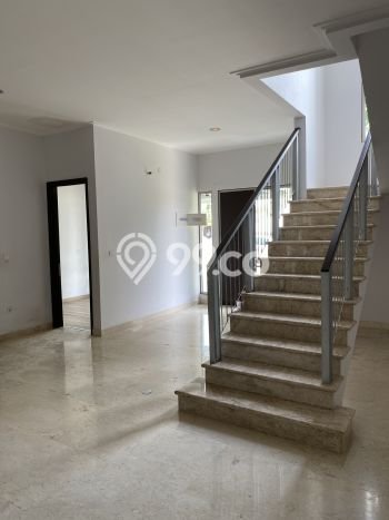 Rumah Elit Modern Tanpa Renovasi di Golf Island Jakarta Utara Rumah Elit Modern Tanpa Renovasi di Golf Island Jakarta Utara