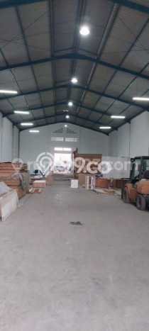 Gudang Kawasan Komersial Kawasan Dadap, Luas 950m², Siap Operasi Gudang Kawasan Komersial Kawasan Dadap, Luas 950m², Siap Operasi