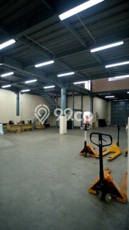 LOKASI PREMIUM! Gudang Kawasan Daan Mogot, Luas 5604m², Lokasi Strategis LOKASI PREMIUM! Gudang Kawasan Daan Mogot, Luas 5604m², Lokasi Strategis