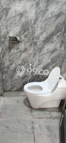 LOKASI STRATEGIS! Gudang Disewakan di Cipondoh, Luas 615m2m², Area Ramai LOKASI STRATEGIS! Gudang Disewakan di Cipondoh, Luas 615m2m², Area Ramai