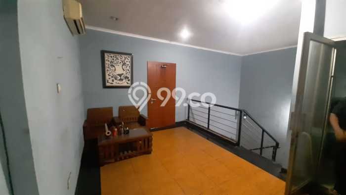 Area Ramai! Ruko Dijual di Menteng untuk Bisnis Luas Bangunan 400m2 Area Ramai! Ruko Dijual di Menteng untuk Bisnis Luas Bangunan 400m2