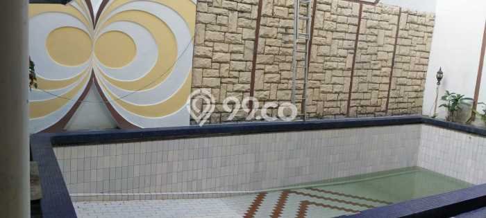 Disewakan Rumah Murah di Tomang Jakarta Barat Punya 6 KT Disewakan Rumah Murah di Tomang Jakarta Barat Punya 6 KT