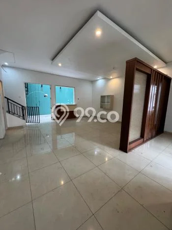 Jual Rumah Mewah Megah Dengan View Eksklusif di Kembangan Selatan, Jakarta Barat Jual Rumah Mewah Megah Dengan View Eksklusif di Kembangan Selatan, Jakarta Barat
