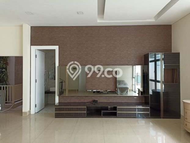 Dijual Rumah Mewah Megah Dengan View Eksklusif di Green Ville, Jakarta Barat Dijual Rumah Mewah Megah Dengan View Eksklusif di Green Ville, Jakarta Barat