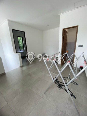 Hunian Mewah Siap Huni LT 175m2 di Cengkareng, Jakarta Barat Hunian Mewah Siap Huni LT 175m2 di Cengkareng, Jakarta Barat