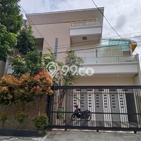 Dijual Rumah Mewah Megah Dengan View Eksklusif di Green Ville, Jakarta Barat Dijual Rumah Mewah Megah Dengan View Eksklusif di Green Ville, Jakarta Barat