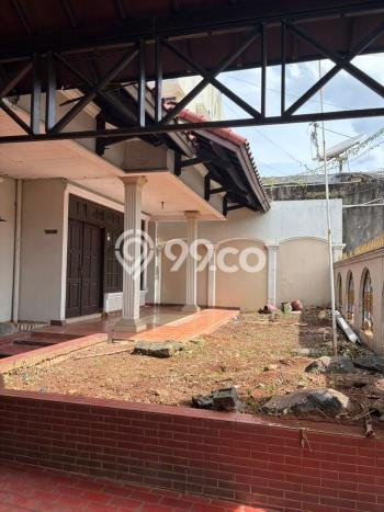 Rumah Elit Modern Tanpa Renovasi di Pondok Bambu Jakarta Timur Rumah Elit Modern Tanpa Renovasi di Pondok Bambu Jakarta Timur