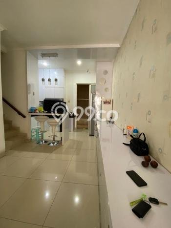 Rumah Premium di Jakarta Barat Lokasi Strategis Kondisi Baik Rumah Premium di Jakarta Barat Lokasi Strategis Kondisi Baik