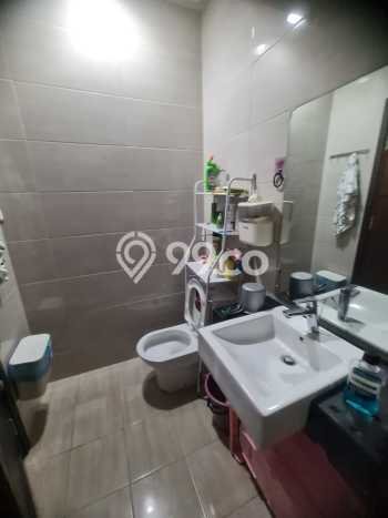 Rumah Mewah LB 120m2 Siap Huni Desain Elegan di Green Lake City, Jakarta Barat Rumah Mewah LB 120m2 Siap Huni Desain Elegan di Green Lake City, Jakarta Barat