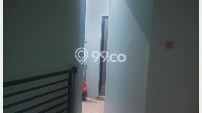 For Sale Rumah 7 Kamar Lokasi Strategis Bagus dan Strategis di Karang Tengah For Sale Rumah 7 Kamar Lokasi Strategis Bagus dan Strategis di Karang Tengah