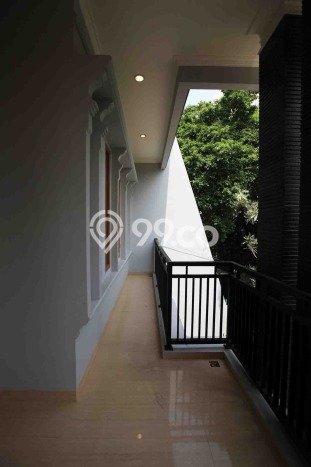 Dijual Rumah Premium dengan Fasilitas Sekitar Lengkap di Kebon Jeruk, Jakarta Barat Dijual Rumah Premium dengan Fasilitas Sekitar Lengkap di Kebon Jeruk, Jakarta Barat