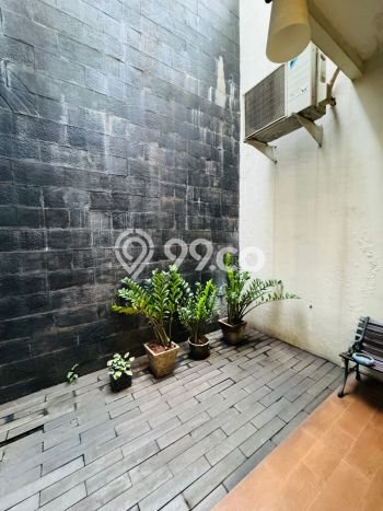 Ready to Use! Luxury House LT 144m2 Desain Elegan di Green Lake City Ready to Use! Luxury House LT 144m2 Desain Elegan di Green Lake City