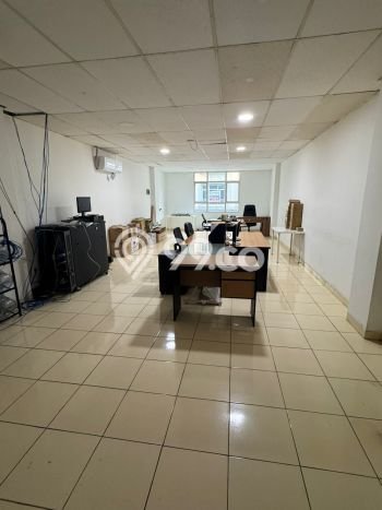 Ruko Dijual di Prime Area Jakarta Barat Luas 270m2 Ruko Dijual di Prime Area Jakarta Barat Luas 270m2