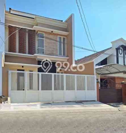 Jual Rumah Mewah Megah Dengan View Cantik di Manyar, Surabaya Jual Rumah Mewah Megah Dengan View Cantik di Manyar, Surabaya