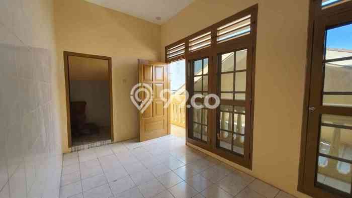 Rumah Nyaman di Darmo permai, Surabaya, Luas 264m² LB 325m² Rumah Nyaman di Darmo permai, Surabaya, Luas 264m² LB 325m²