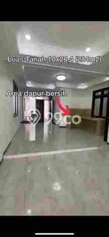 Rumah Eksklusif Siap Huni LT 284m2 di Tenggilis Mejoyo, Surabaya Rumah Eksklusif Siap Huni LT 284m2 di Tenggilis Mejoyo, Surabaya