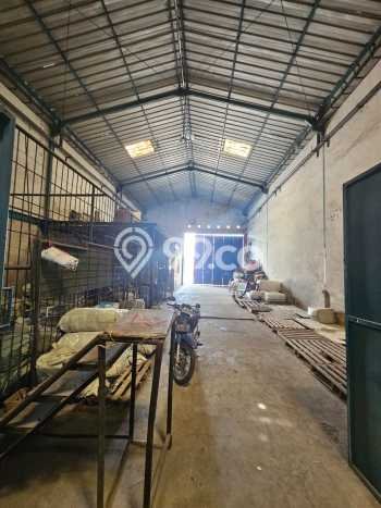 Unit Gudang Dijual di Kenjeran Surabaya Luas Tanah 600m2, Luas Bangunan 480m2 Unit Gudang Dijual di Kenjeran Surabaya Luas Tanah 600m2, Luas Bangunan 480m2
