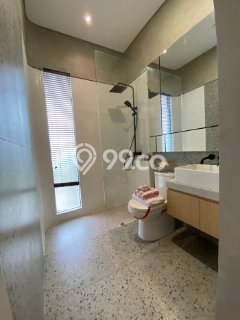 For Sale Rumah 4 Kamar Lokasi Strategis Nyaman dan Strategis di Serpong For Sale Rumah 4 Kamar Lokasi Strategis Nyaman dan Strategis di Serpong