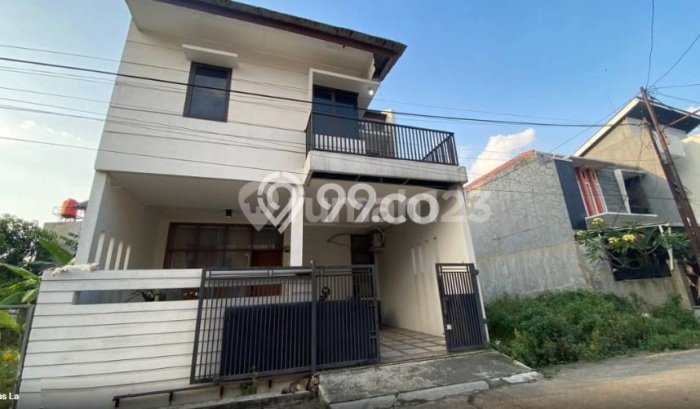 Dijual Cepat Rumah Bagus Siap Huni LB 200m2 di Arcamanik, Bandung Dijual Cepat Rumah Bagus Siap Huni LB 200m2 di Arcamanik, Bandung