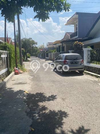 Rumah 4 Kamar Tidur Konsep Modern di Kawasan Elite Turangga, Bandung Rumah 4 Kamar Tidur Konsep Modern di Kawasan Elite Turangga, Bandung