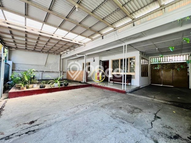 Rumah Elit LB 170m2 Siap Huni Desain Elegan di Riau, Bandung Rumah Elit LB 170m2 Siap Huni Desain Elegan di Riau, Bandung