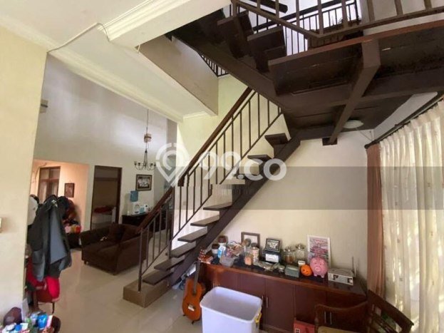 Rumah Mewah LB 210m2 Siap Pakai Desain Elegan di Turangga, Bandung Rumah Mewah LB 210m2 Siap Pakai Desain Elegan di Turangga, Bandung