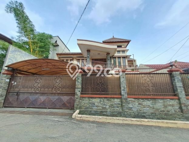 JUAL CEPAT! Rumah Ready Stock Area Strategis , Luas 436m2m² Bangunan 600m2m² JUAL CEPAT! Rumah Ready Stock Area Strategis , Luas 436m2m² Bangunan 600m2m²