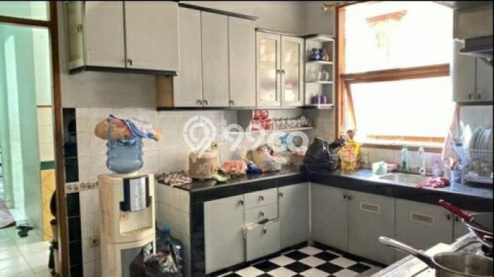 JUAL CEPAT! Rumah Ready Stock Area Strategis , Luas 436m2m² Bangunan 600m2m² JUAL CEPAT! Rumah Ready Stock Area Strategis , Luas 436m2m² Bangunan 600m2m²
