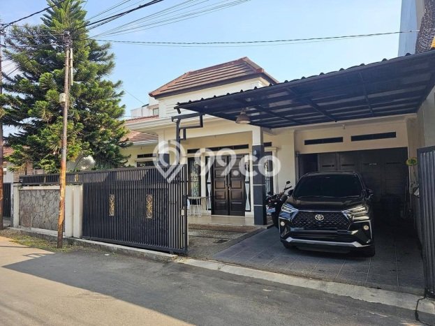 HOT LISTING! Rumah Siap Huni area Batununggal, LT 278m² Bangunan 235m² HOT LISTING! Rumah Siap Huni area Batununggal, LT 278m² Bangunan 235m²