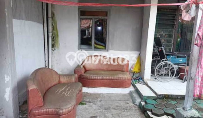 Rumah Strategis dengan 3 Kamar Tidur dan 2 Kamar Mandi di Area Arcamanik, Bandung Rumah Strategis dengan 3 Kamar Tidur dan 2 Kamar Mandi di Area Arcamanik, Bandung
