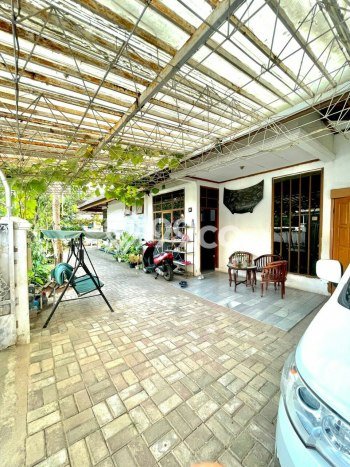 Siap Huni Rumah Mewah 5 Kamar di Antapani Dekat ke Mana Saja Siap Huni Rumah Mewah 5 Kamar di Antapani Dekat ke Mana Saja