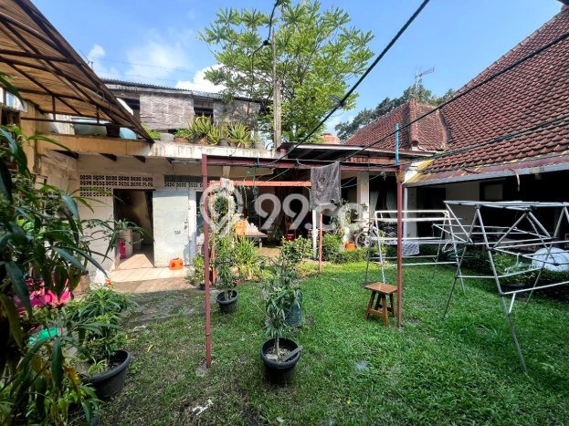 Rumah Elit Modern Tanpa Renovasi di Dago Bandung Rumah Elit Modern Tanpa Renovasi di Dago Bandung