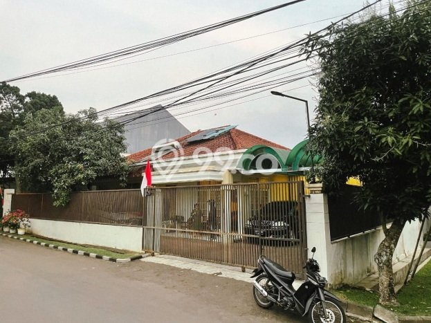 Ready to Use! Premium House LT 290m2 Desain Elegan di Setra Sari Ready to Use! Premium House LT 290m2 Desain Elegan di Setra Sari