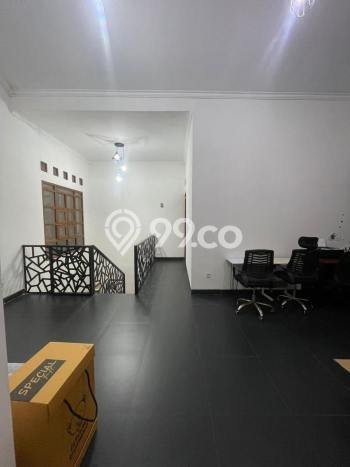 Dijual Rumah 5 Kamar Lokasi Ideal Nyaman dan Strategis di Margahayu Dijual Rumah 5 Kamar Lokasi Ideal Nyaman dan Strategis di Margahayu