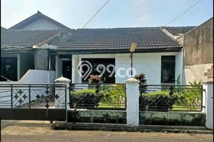 DIJUAL CEPAT! Rumah Asri di Antapani, Bandung, Luas 160m² LB 54m² BISA KPR! DIJUAL CEPAT! Rumah Asri di Antapani, Bandung, Luas 160m² LB 54m² BISA KPR!