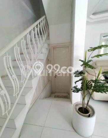 Jual Segera Rumah LT 288m² / LB 270m² di Kawasan Komersial Pondok Hijau, Bandung Jual Segera Rumah LT 288m² / LB 270m² di Kawasan Komersial Pondok Hijau, Bandung