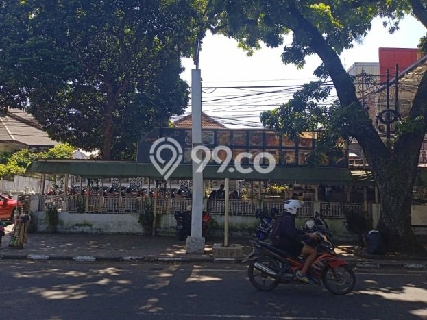 Rumah Eksklusif Siap Huni LT 990m2 di Coblong, Bandung Rumah Eksklusif Siap Huni LT 990m2 di Coblong, Bandung
