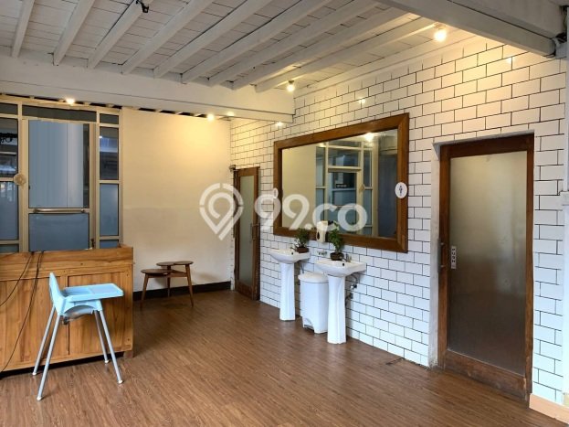 Komersial Bagus Dijual LB 400m2 Lokasi Strategis Bandung Area Cocok untuk Berbisnis Komersial Bagus Dijual LB 400m2 Lokasi Strategis Bandung Area Cocok untuk Berbisnis