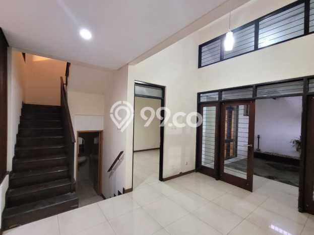Siap Huni Rumah Mewah 3 Kamar di Batununggal Dekat ke Mana Saja Siap Huni Rumah Mewah 3 Kamar di Batununggal Dekat ke Mana Saja
