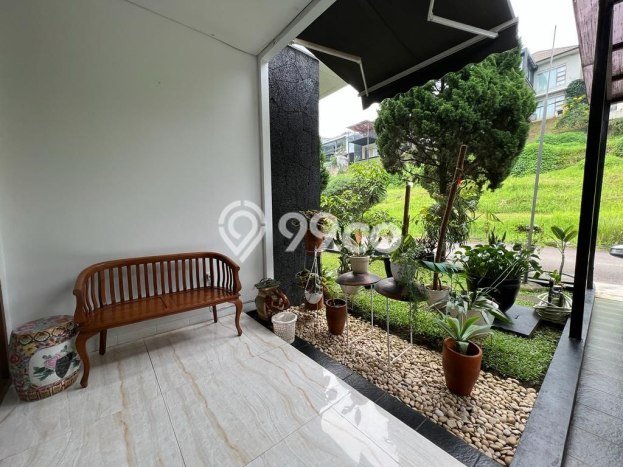 BEST CHOICE! Rumah area , LT 220m2m² Bangunan 300m2m² BEST CHOICE! Rumah area , LT 220m2m² Bangunan 300m2m²