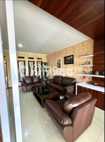 Rumah Modern 5 Kamar LT 130m2 di Buah Batu Rumah Modern 5 Kamar LT 130m2 di Buah Batu