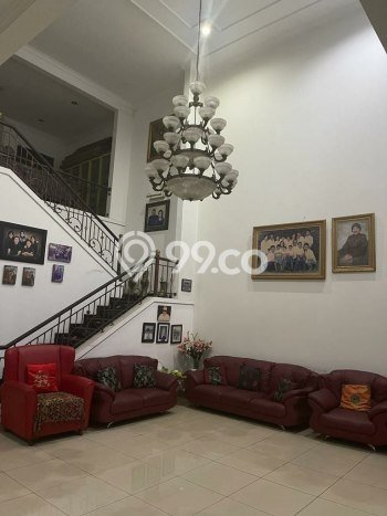Rumah Eksklusif Siap Huni LT 390m2 di Batununggal, Bandung Rumah Eksklusif Siap Huni LT 390m2 di Batununggal, Bandung