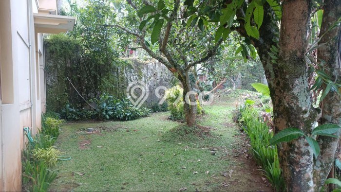HUNIAN PILIHAN! Rumah di Dago Pakar, LT 600m² Bangunan 320m² HUNIAN PILIHAN! Rumah di Dago Pakar, LT 600m² Bangunan 320m²
