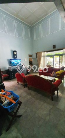 Rumah Elit LB 300m2 Siap Huni Desain Elegan di Buah Batu, Bandung Rumah Elit LB 300m2 Siap Huni Desain Elegan di Buah Batu, Bandung